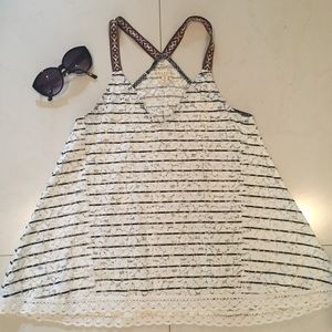 NWOT- CUTE SCRAPBOOK TOP size S